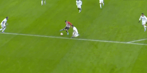 曼联欧联杯爆冷出局，滕哈格帅位摇摇欲坠